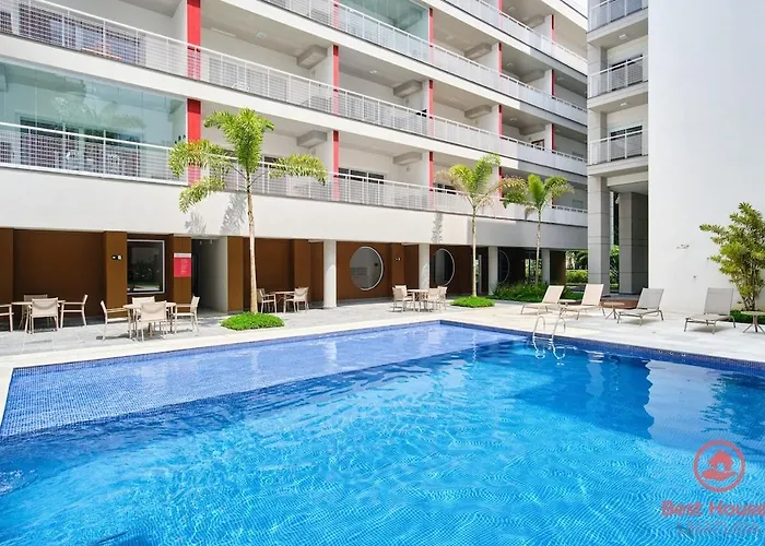 Bh40: Alto Padrão A 150 Metros Da Praia Grande!!!